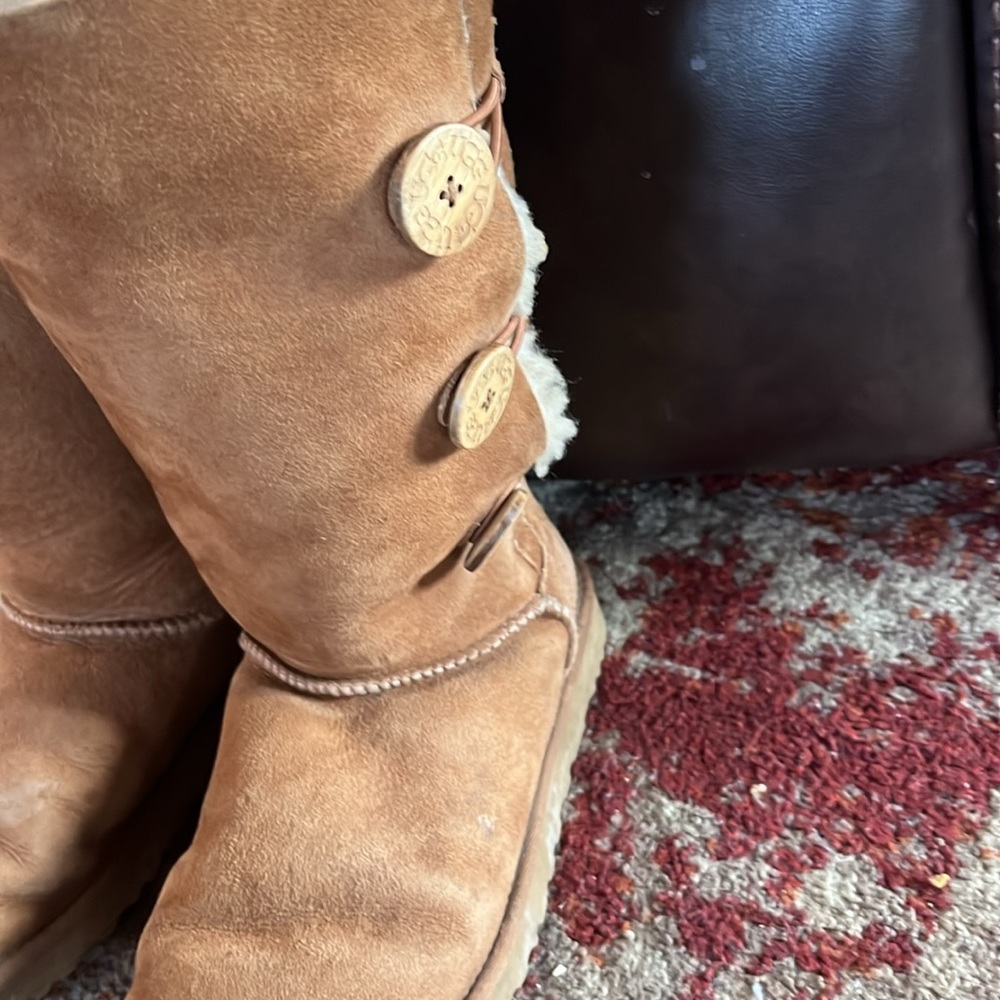Authentic Ugg Boot Size 8 - image 2